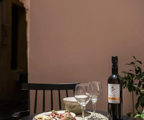 Anaem Eclectic خانيا